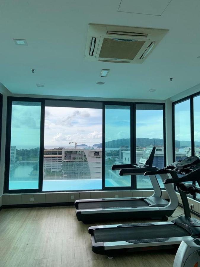 Sky Suite Top Floor With Rooftop Pool & Gym Кота-Кінабалу Екстер'єр фото